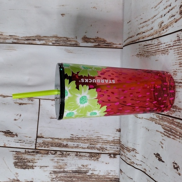 Starbucks Summer 2022 Floral Strawberry 18‎ oz Cold Cup - Picture 1 of 8